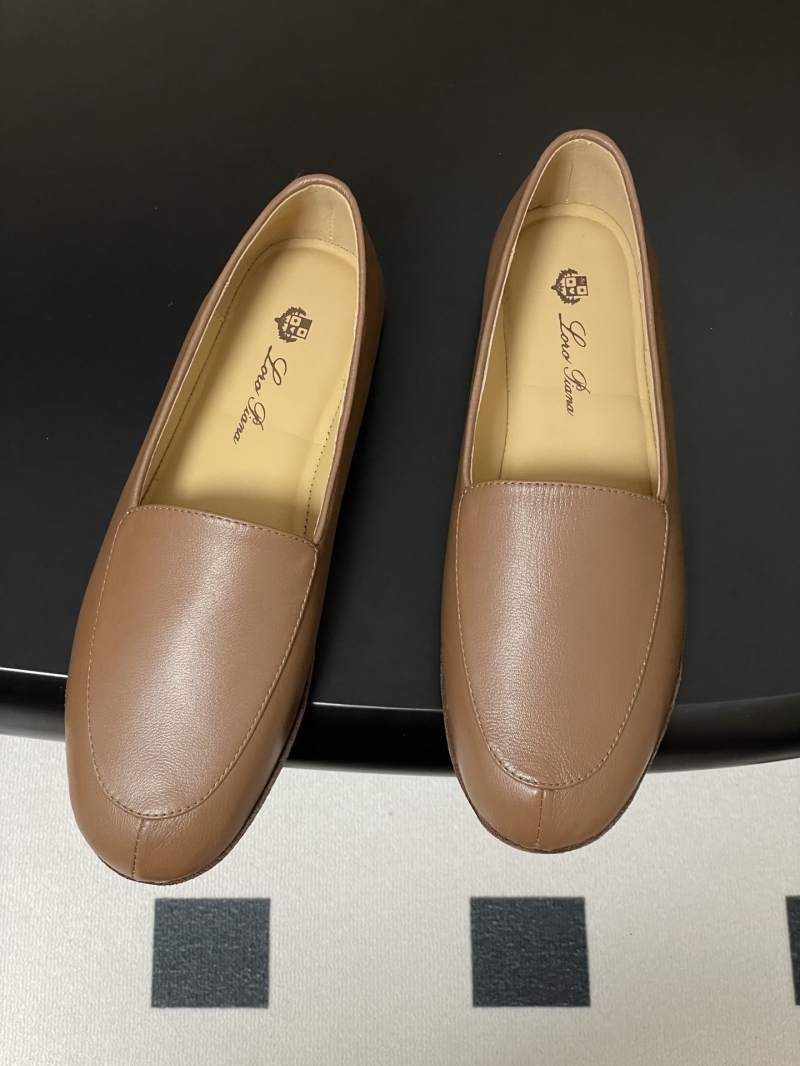 L0r0 P1ana loafers